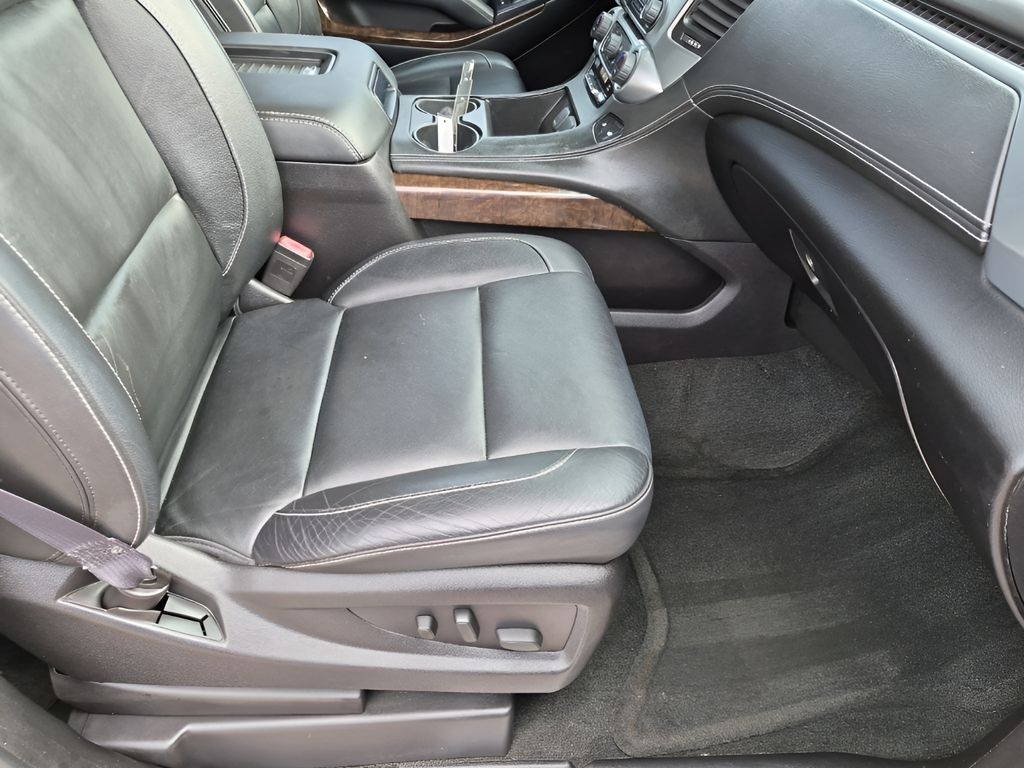 Used 2016 Black Chevrolet LT image 16