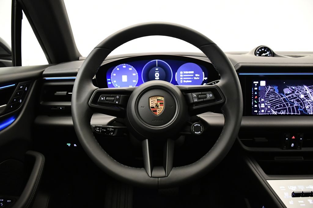 Thumbnail: 2025 Porsche Macan - 27