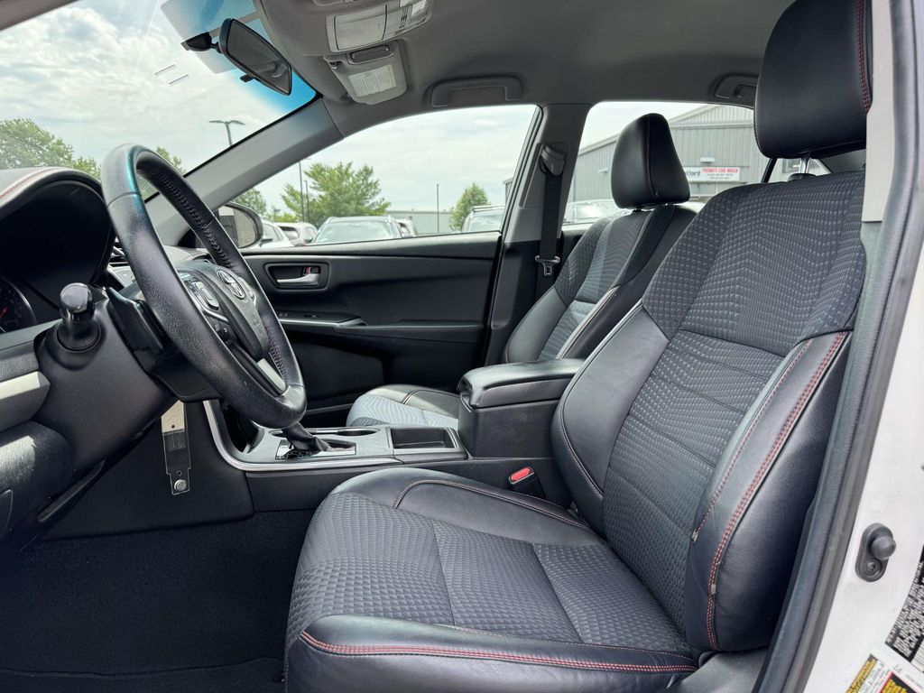 Used 2015 White Toyota SE image 13