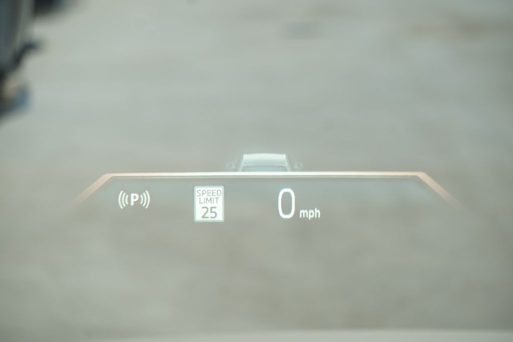 Thumbnail: 2025 BMW 5 Series - 8