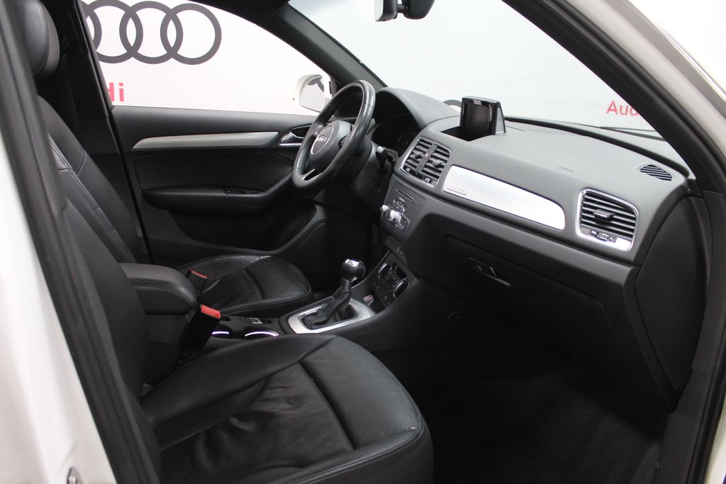 Thumbnail: 2016 Audi Q3 - 23