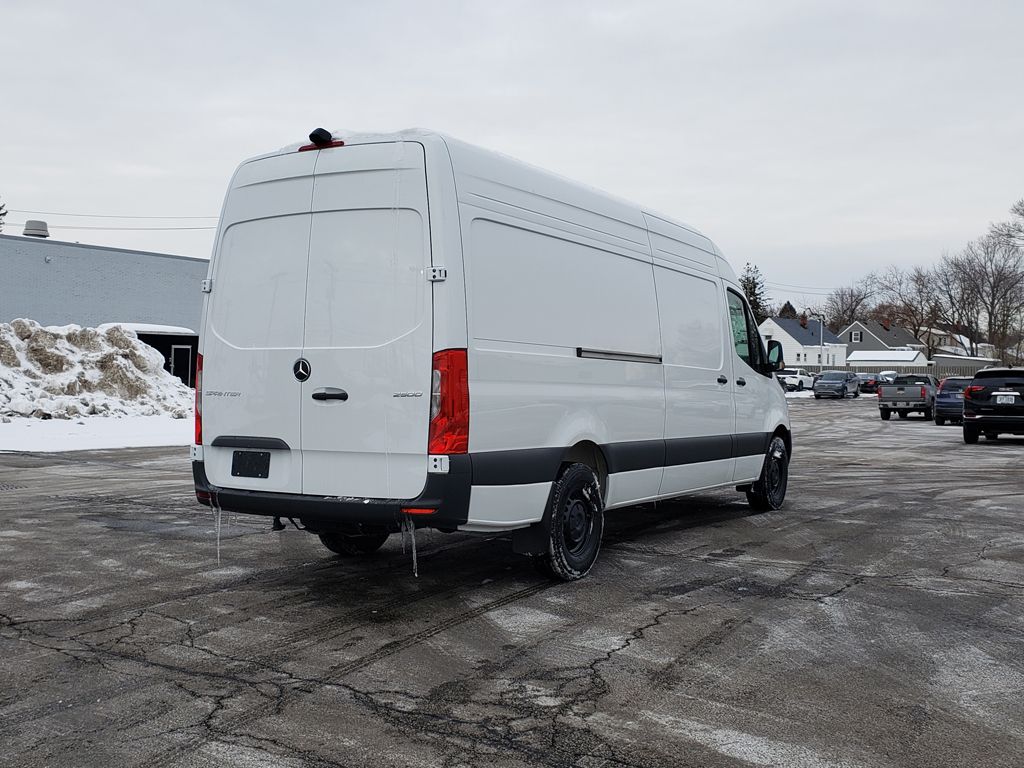 Thumbnail: 2026 Mercedes-Benz Sprinter - 9