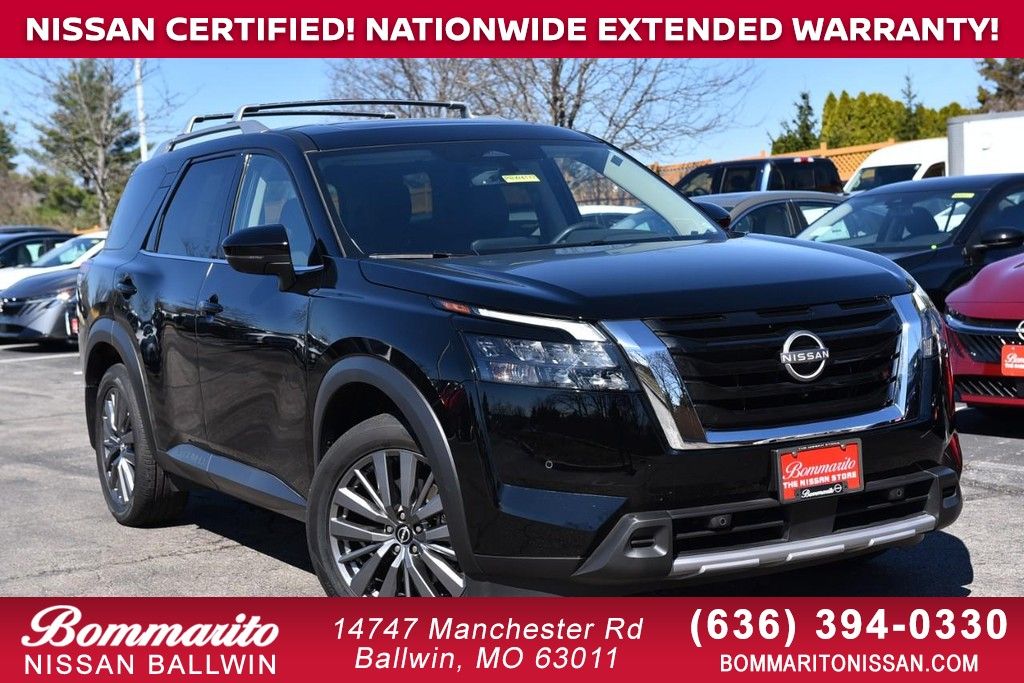 2025 Nissan Pathfinder SL 4WD