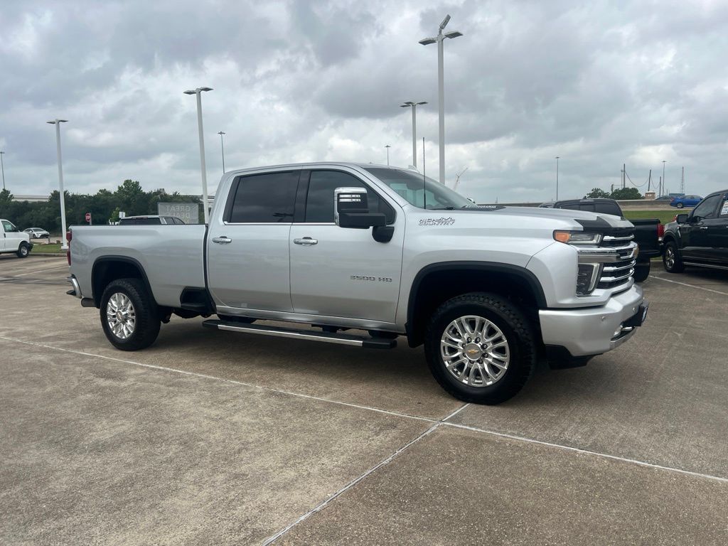 2022 Chevrolet Silverado 3500HD High Country - 6