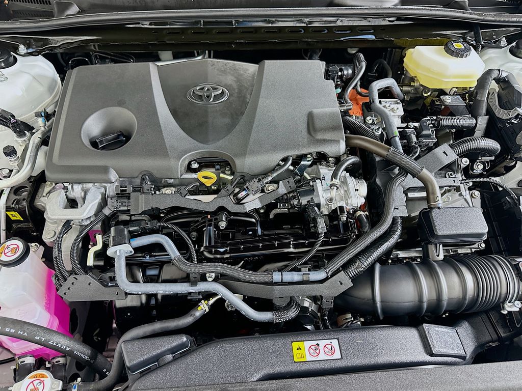 Thumbnail: 2025 Toyota Camry - 30