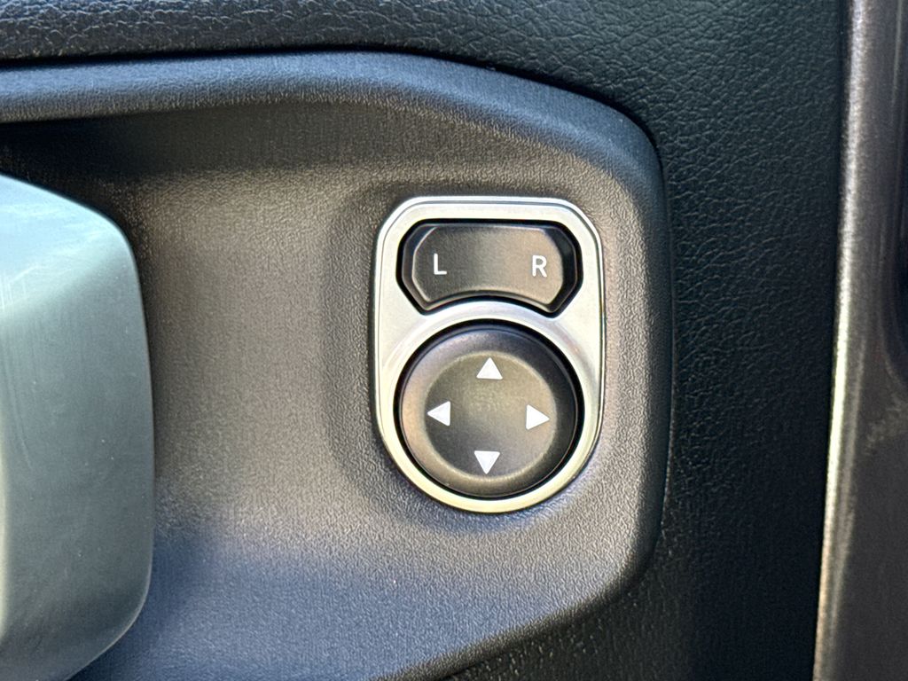 Used 2024 Jeep Wrangler SUV