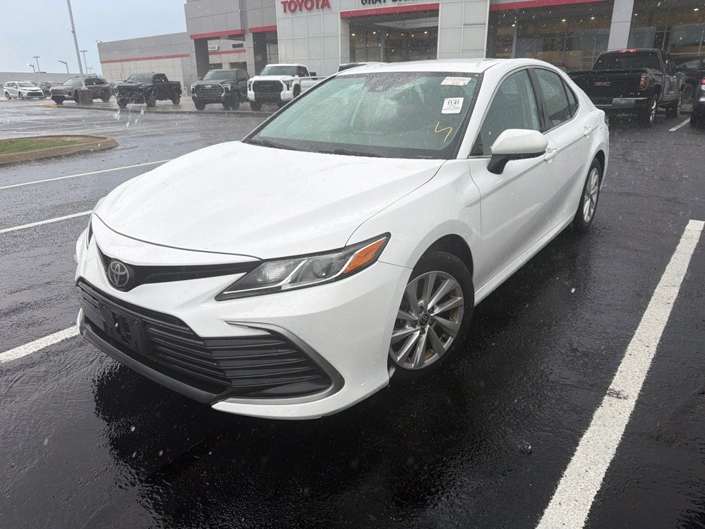 2021 Toyota Camry LE FWD