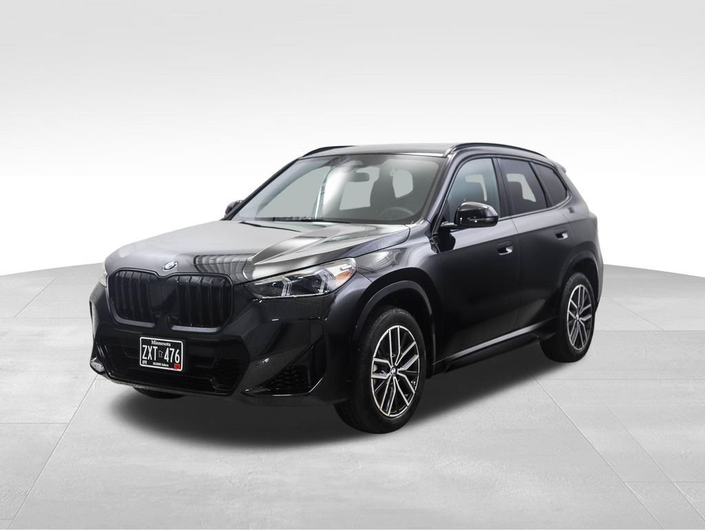 Thumbnail: 2023 BMW X1 - 1