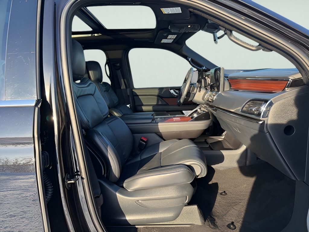 2024 Lincoln Navigator