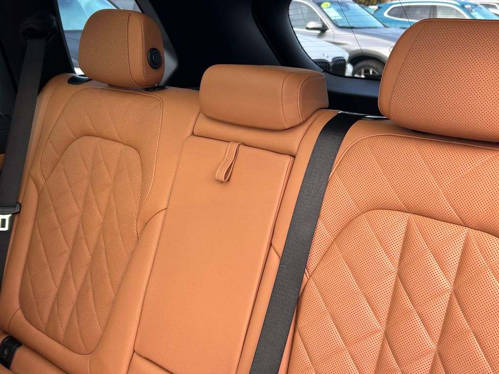 Thumbnail: 2023 BMW X5 - 31