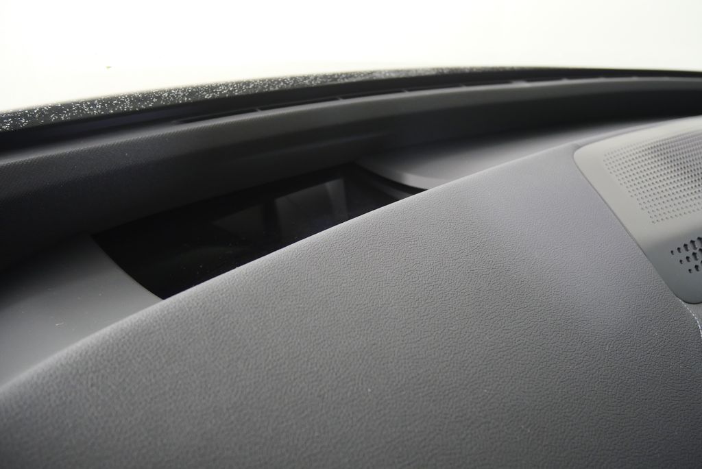 Thumbnail: 2026 BMW iX - 20