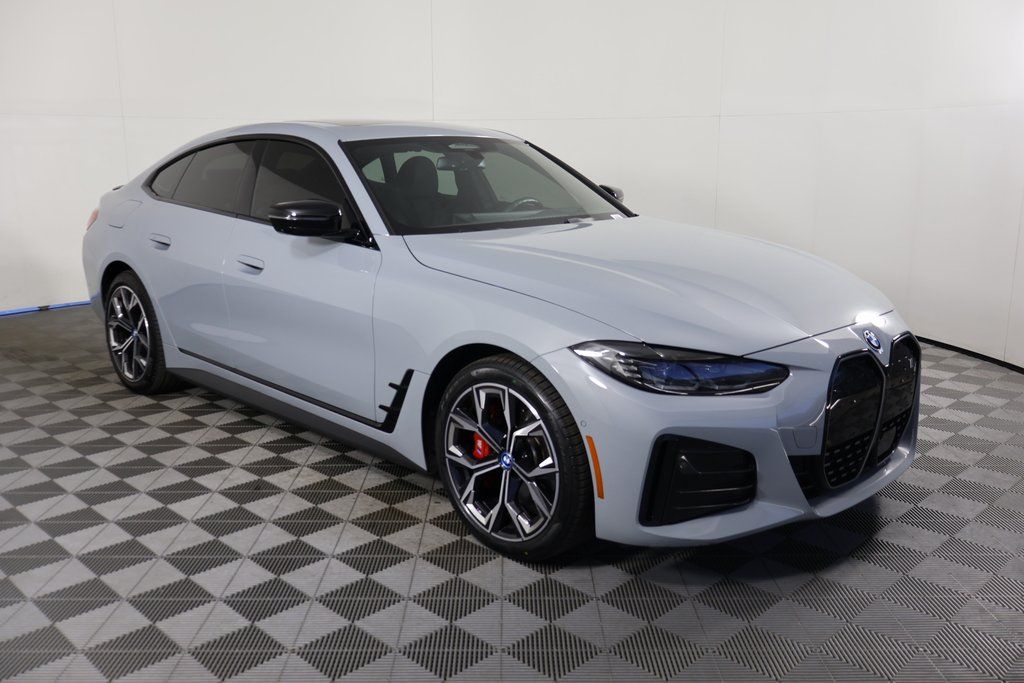 Thumbnail: 2024 BMW i4 - 3