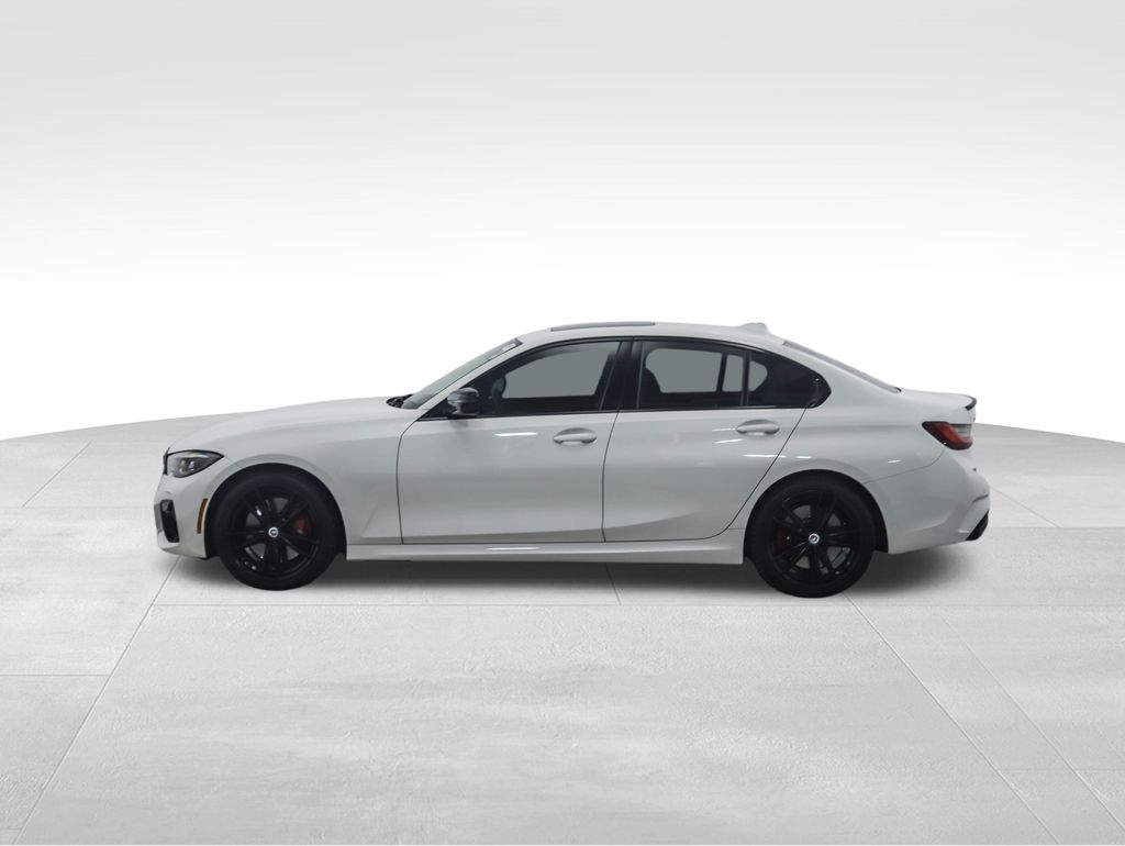 Thumbnail: 2022 BMW 3 Series - 2