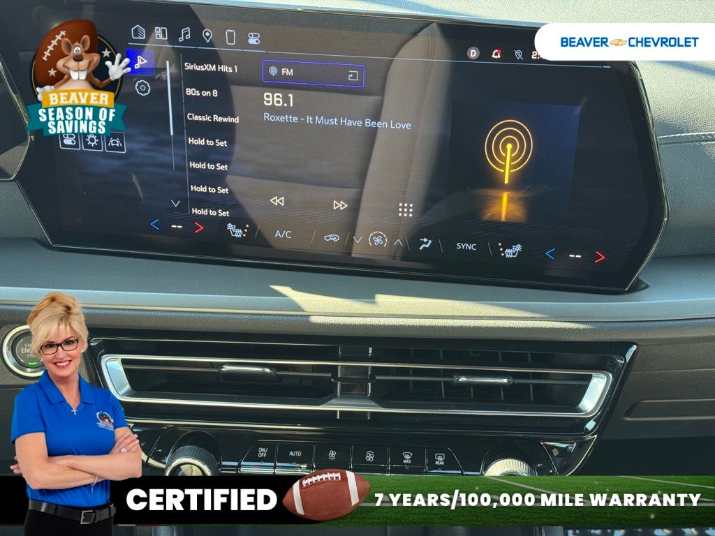 Used 2025 Chevrolet Traverse SUV