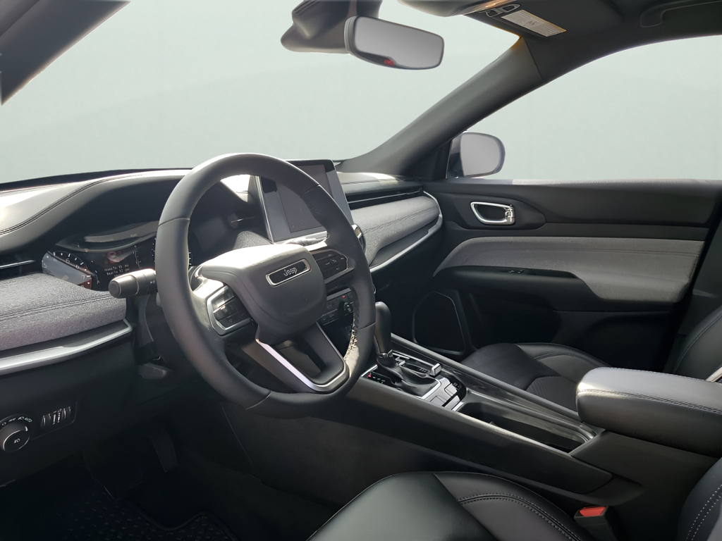 Used Car 2025 Jeep Compass  Latitude For Sale Under $25,000 In Austin, Texas