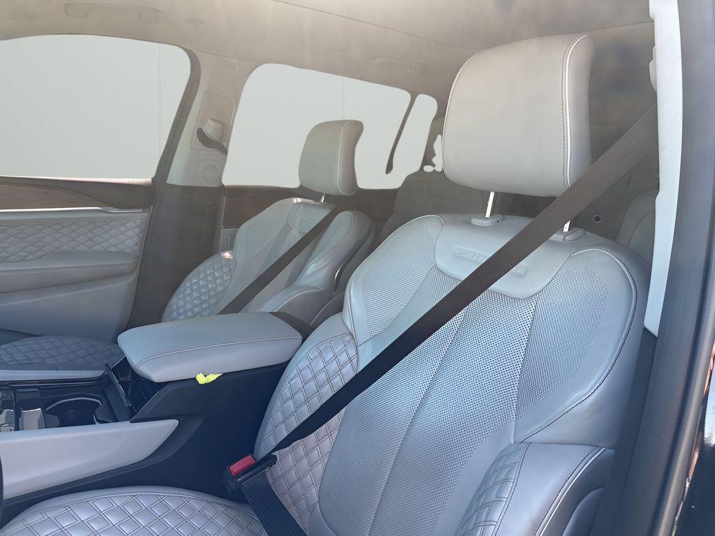 Used Car 2021 Jeep Grand Cherokee L  Summit For Sale Under $35,000 In Austin, Texas
