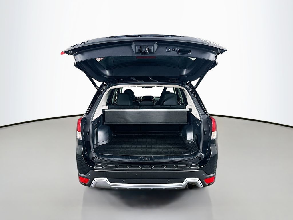 Used 2022 Black Subaru Touring image 28