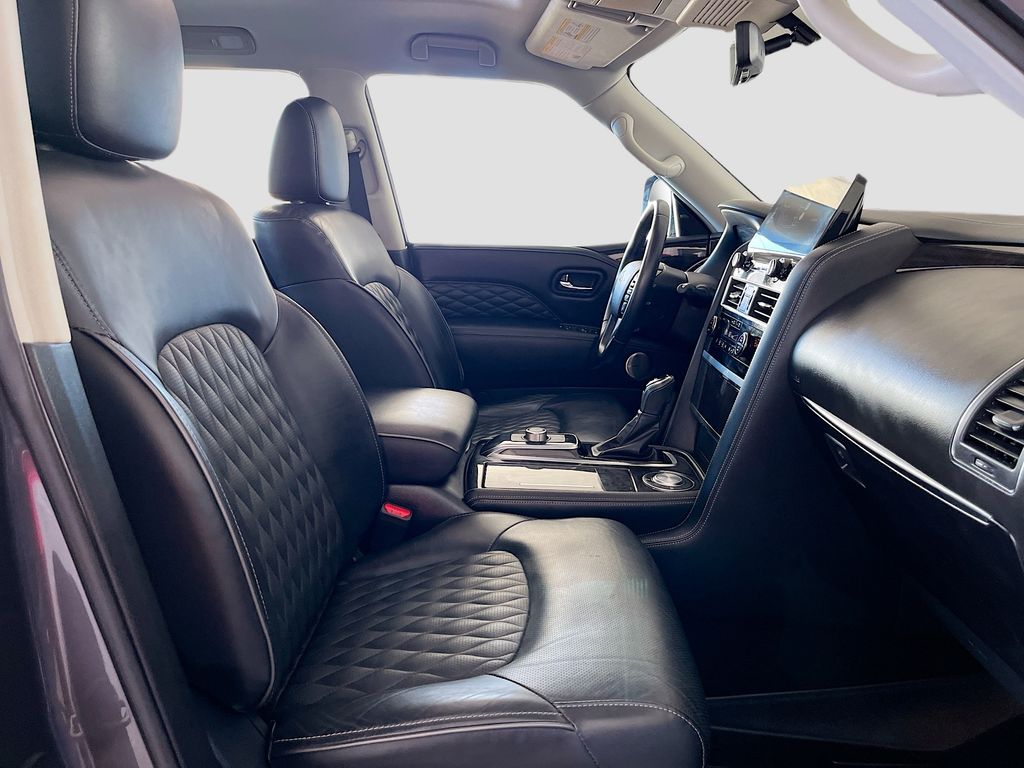 Used 2022 Gray INFINITI LUXE image 31