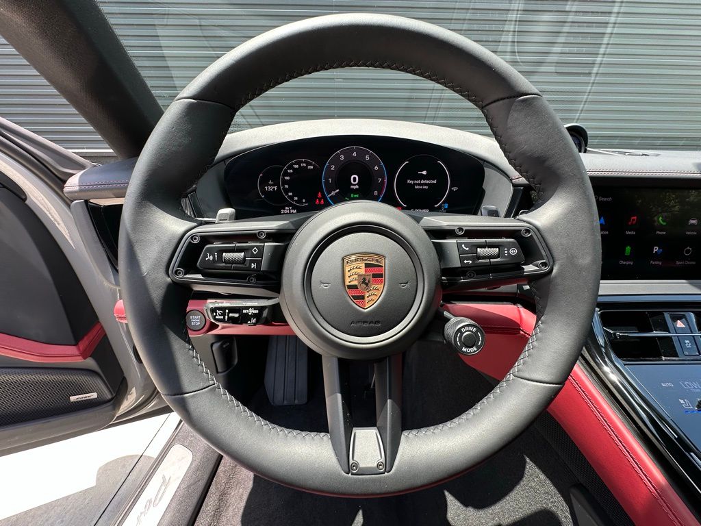 2025 Porsche Panamera 4 18