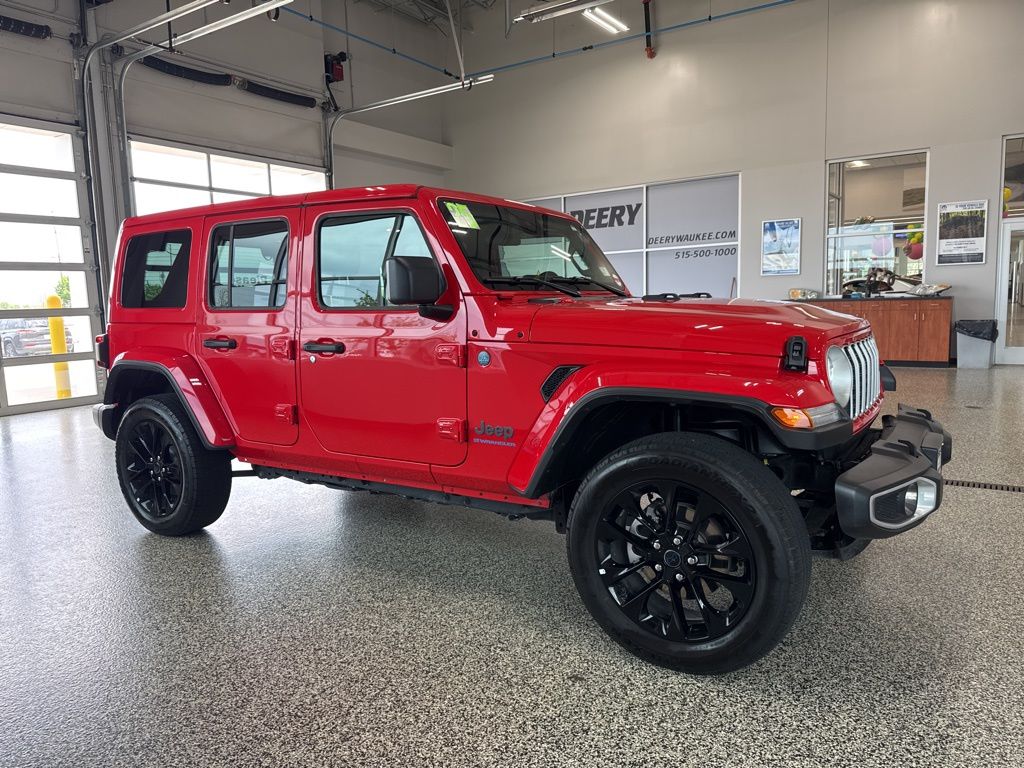 Firecracker Red Clearcoat 2025 Jeep Wrangler 4xe Sahara 4WD SUV / Crossover Four-Wheel Drive 8-Speed Automatic