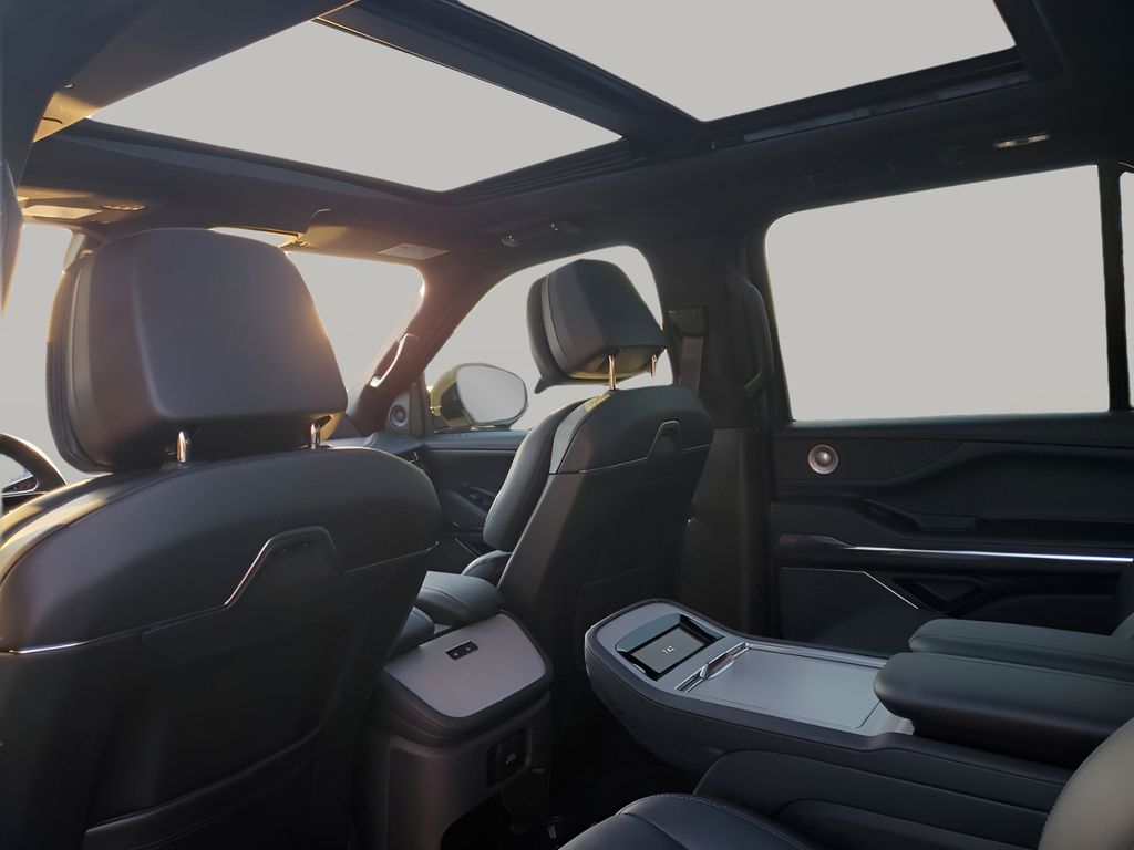 Used Car 2025 Lincoln Navigator L  Reserve For Sale Under $100,000 In Austin, Texas