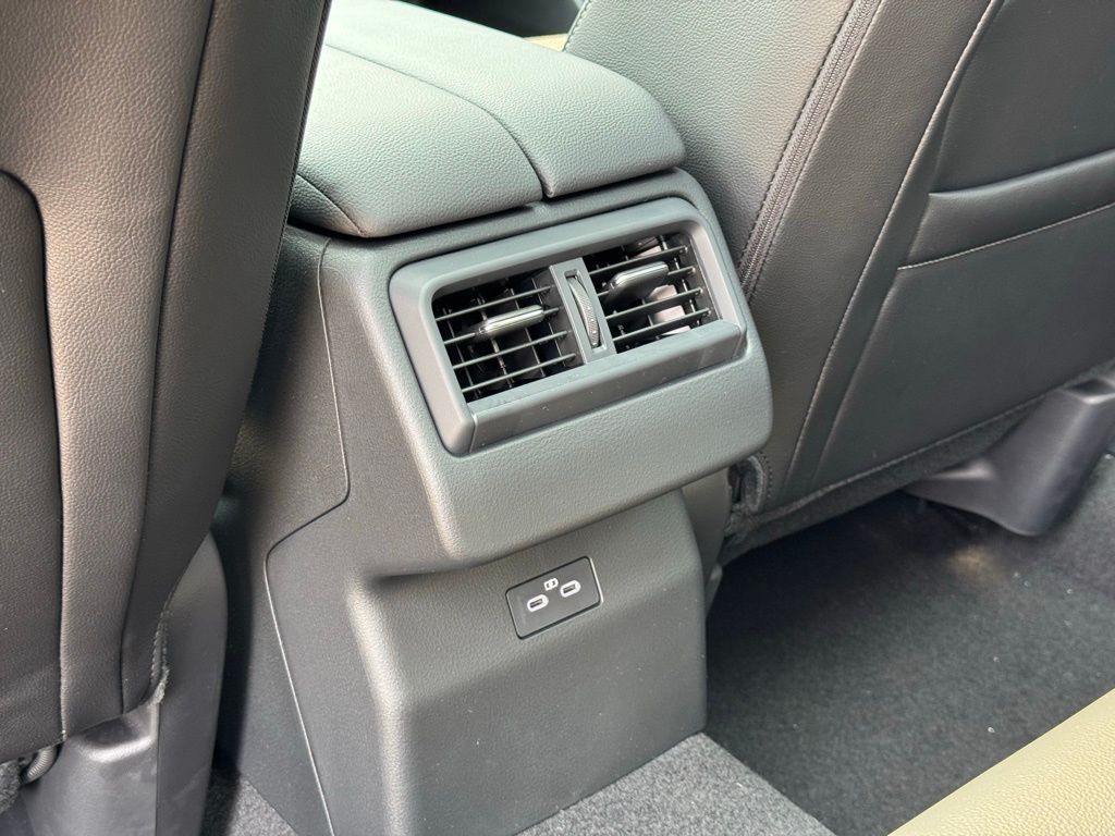 2025 Mazda CX-50 2.5 S Premium Package - 10