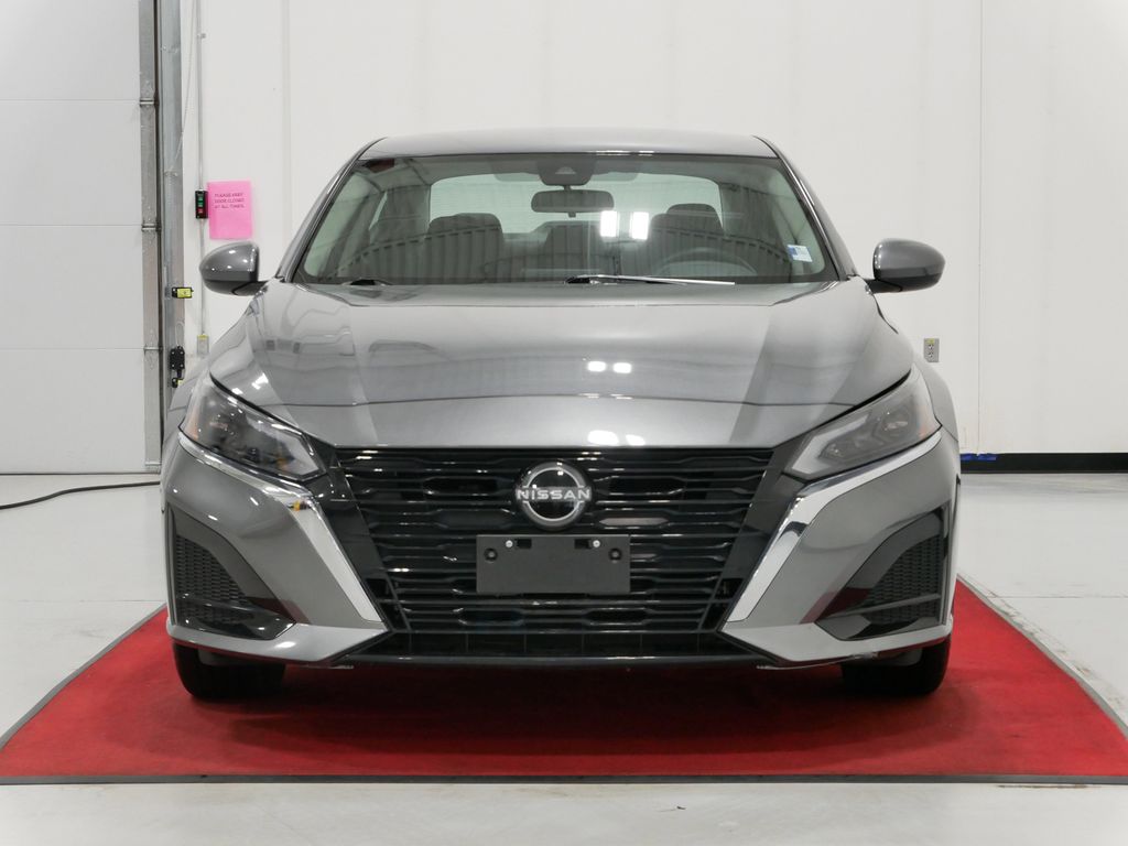 Used 2023 Nissan Altima SV with VIN 1N4BL4DW3PN404189 for sale in Waite Park, Minnesota