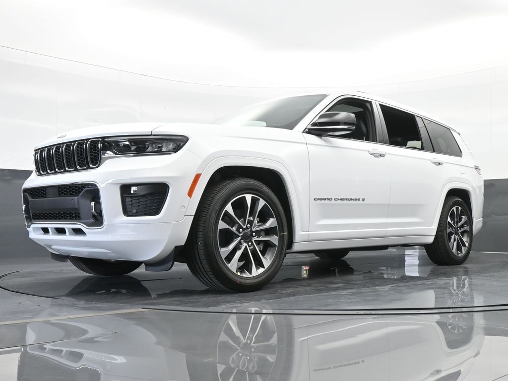 Used 2024 Bright White Clearcoat Jeep Overland image 47