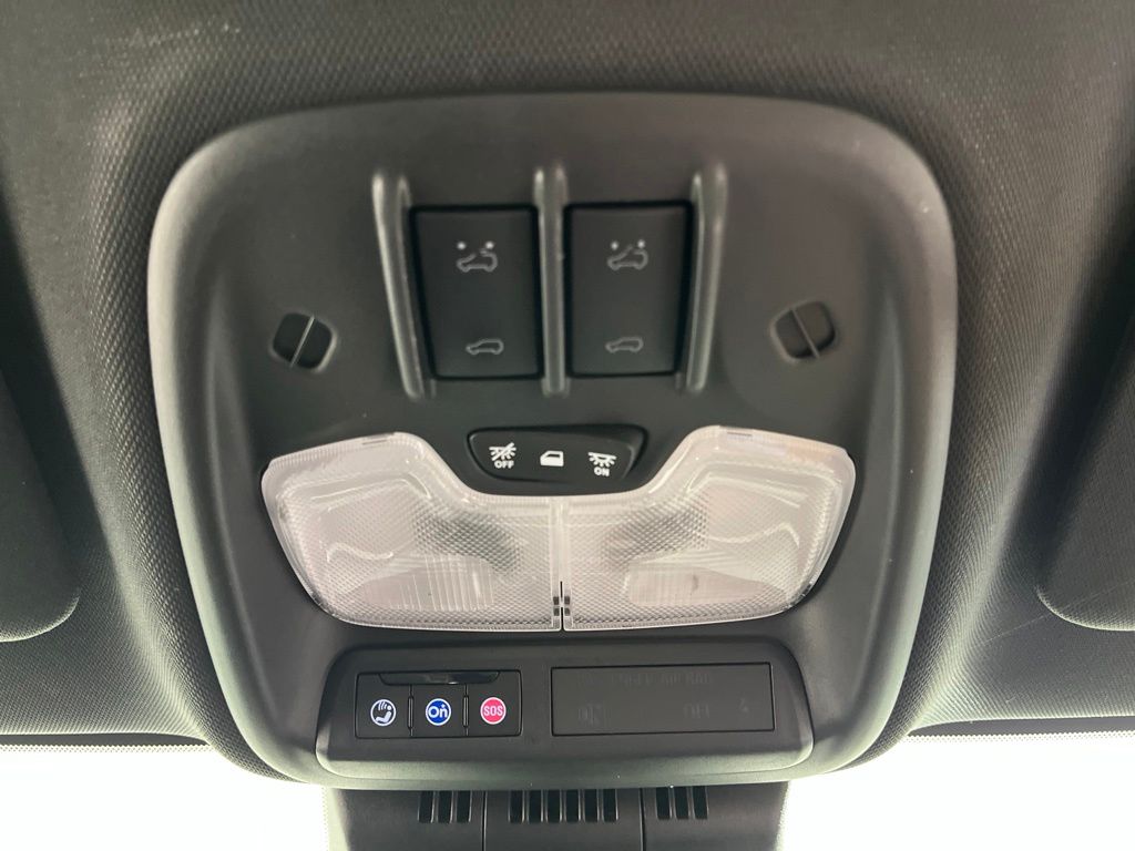 Thumbnail: 2023 GMC Canyon - 22