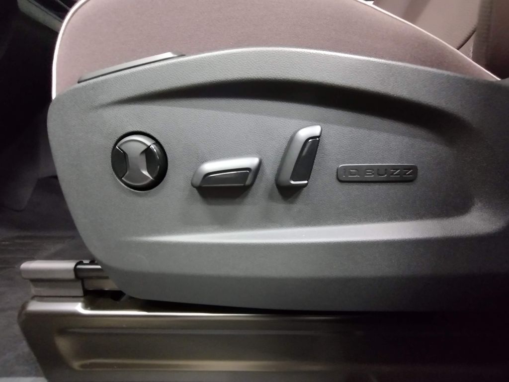 2025 Volkswagen ID. Buzz Pro S