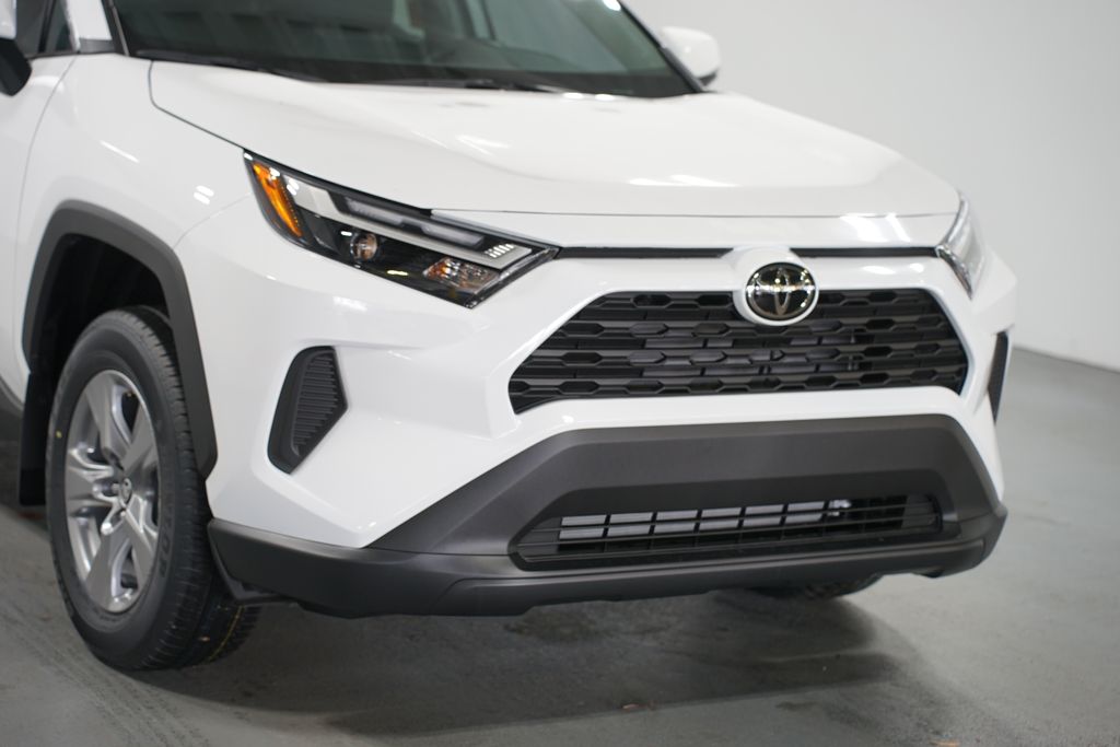 Thumbnail: 2025 Toyota RAV4 - 4