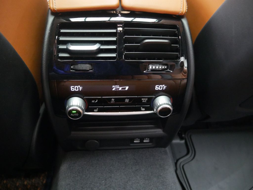 Thumbnail: 2020 BMW M5 - 25