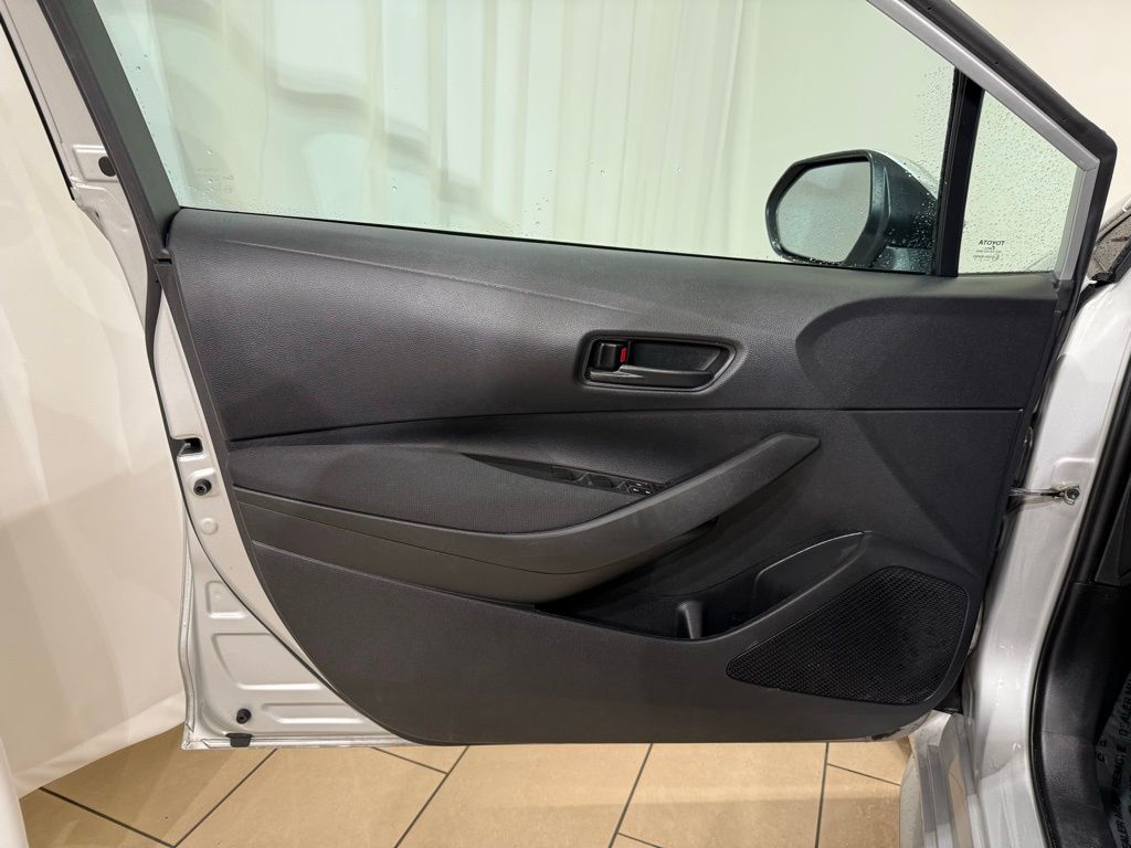 2022 Toyota Corolla LE 14