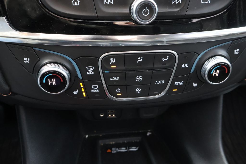 Thumbnail: 2020 Chevrolet Traverse - 25