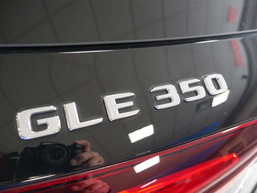 Thumbnail: 2024 Mercedes-Benz GLE - 8