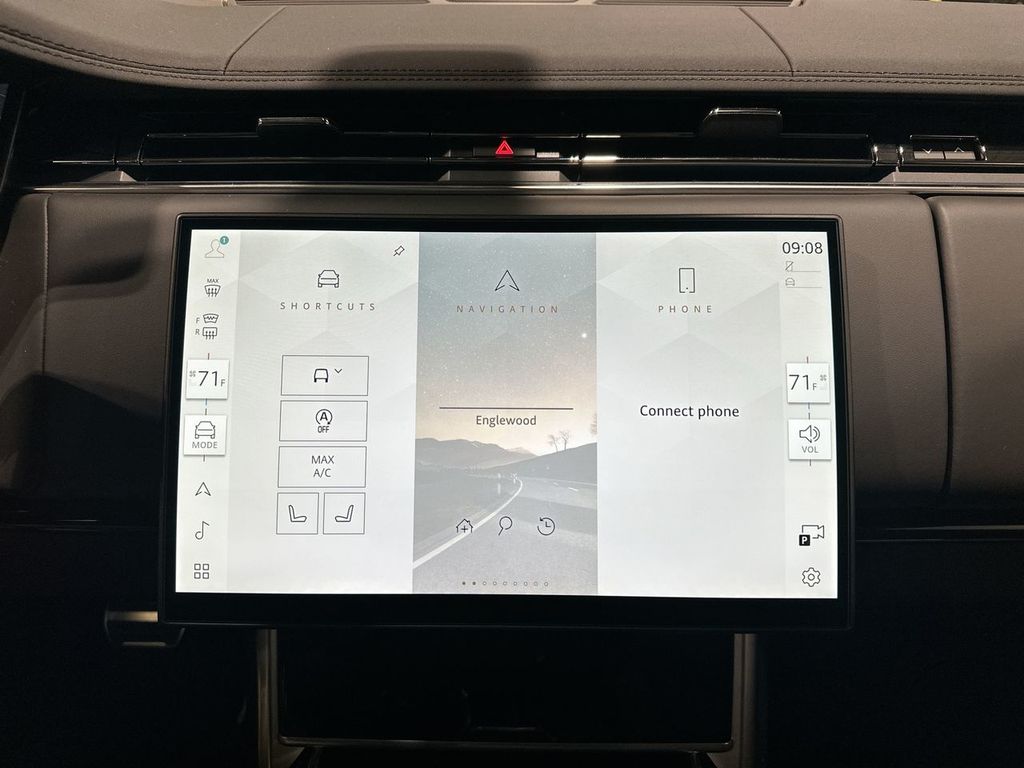 Thumbnail: 2026 Land Rover Range Rover - 13