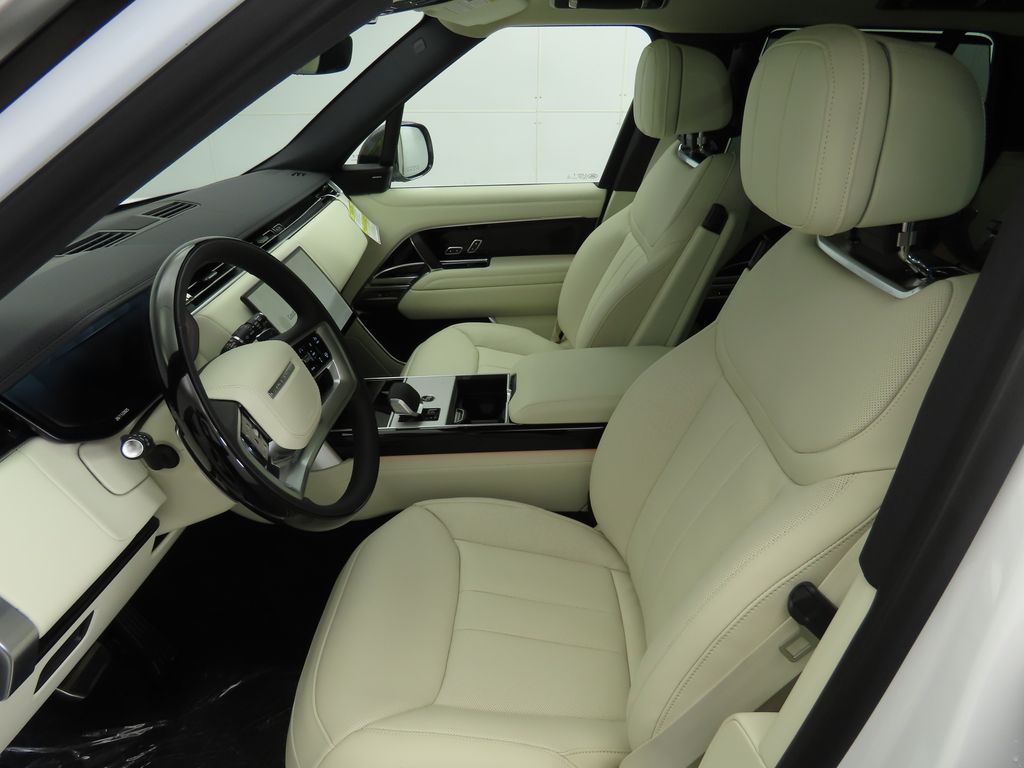 Thumbnail: 2025 Land Rover Range Rover - 20