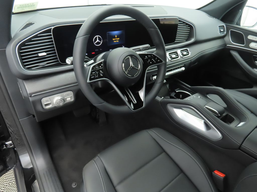 Thumbnail: 2026 Mercedes-Benz GLE - 9