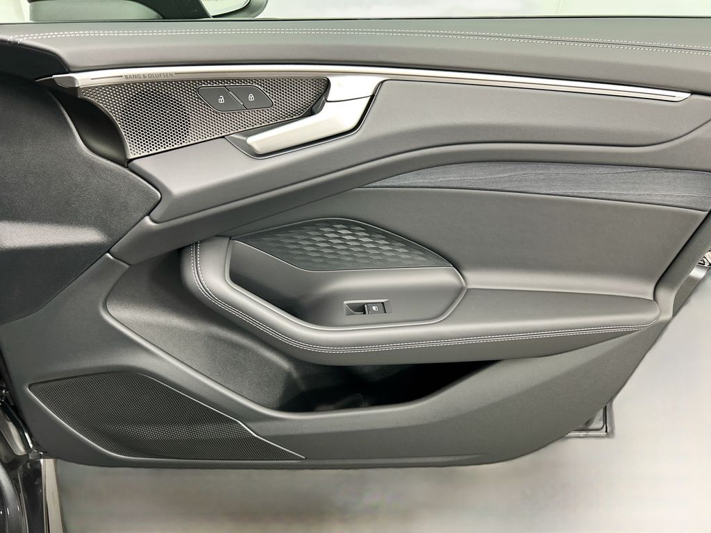 Thumbnail: 2026 Audi A6 - 25