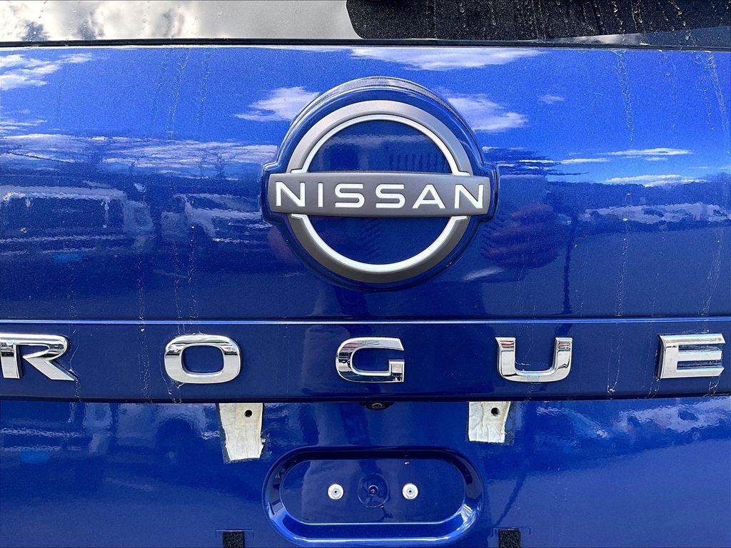 2023 Nissan Rogue — photo 8