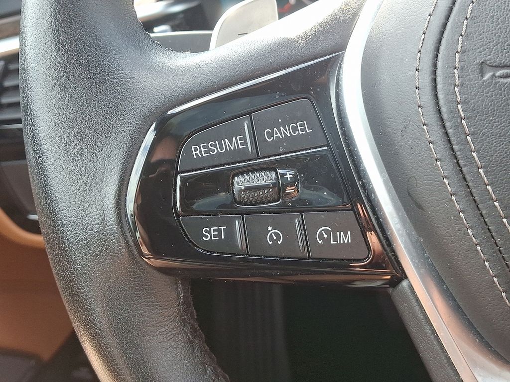 2022 BMW 5 Series 530i xDrive 22