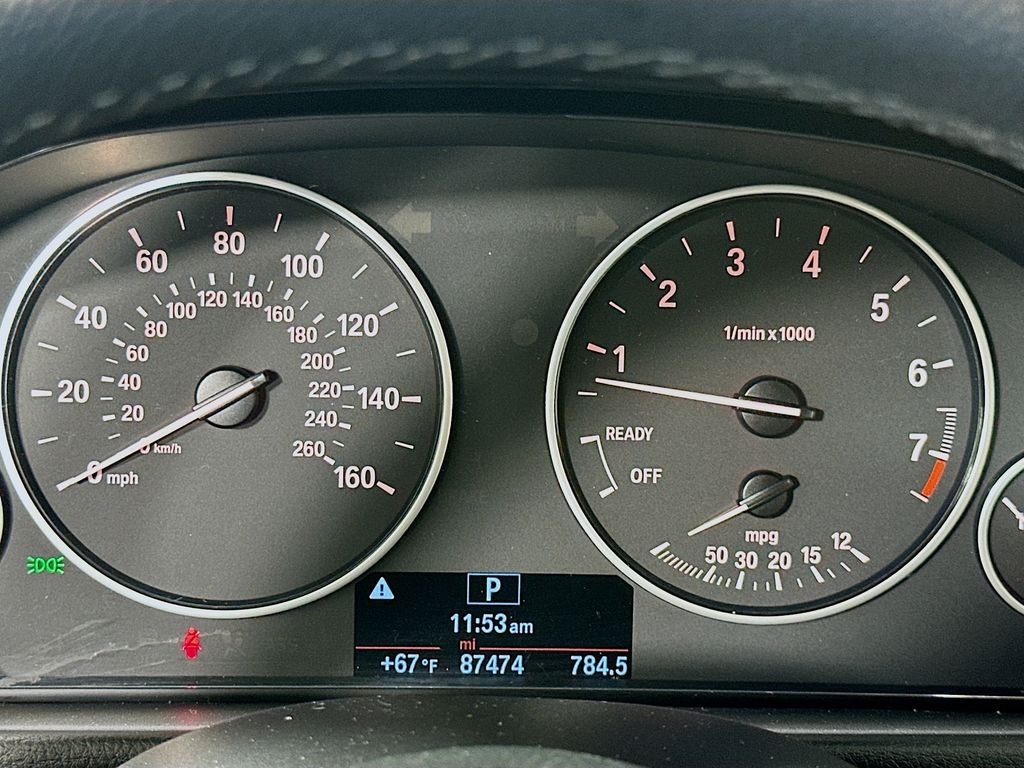 Thumbnail: 2015 BMW 3 Series - 12