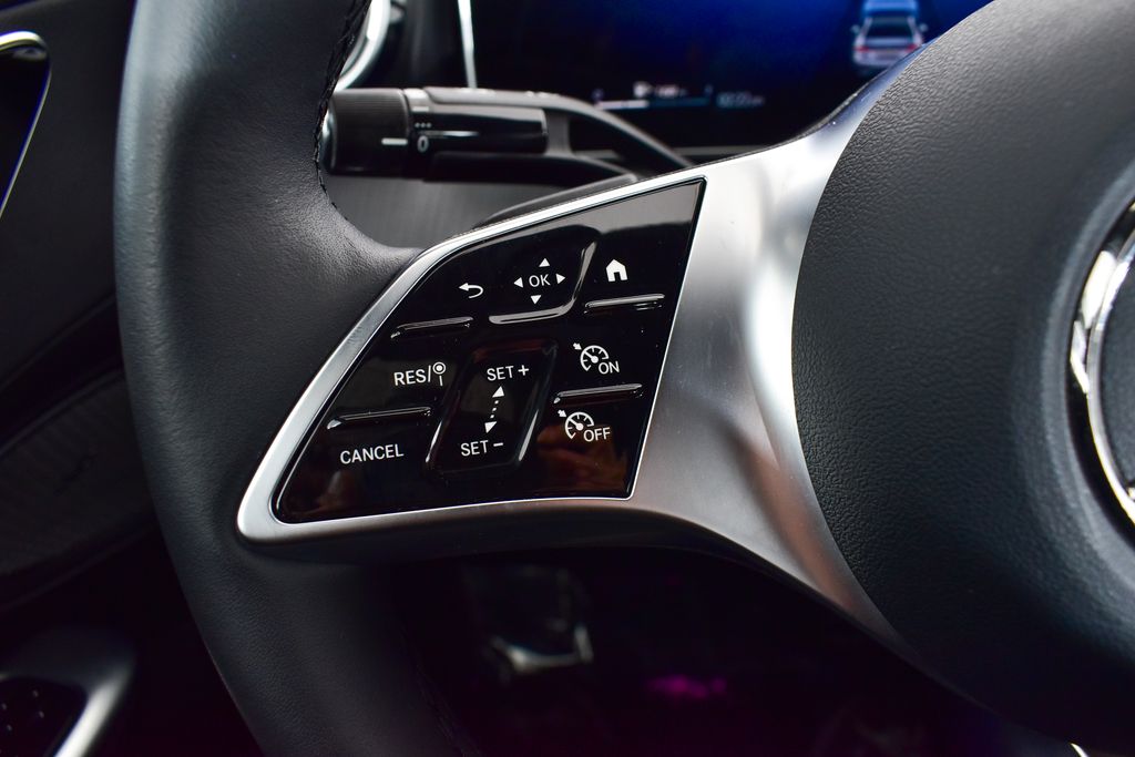 Thumbnail: 2025 Mercedes-Benz C-Class - 18