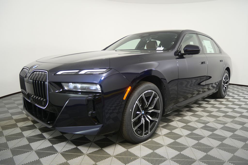 Thumbnail: 2026 BMW 7 Series - 7