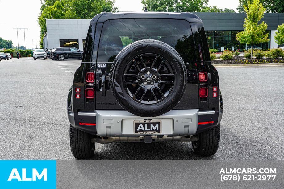 Used 2024 Black Land Rover S image 10