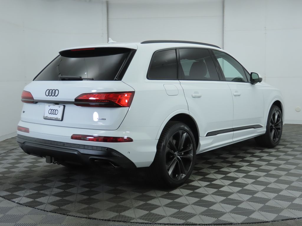 2025 Audi Q7  5