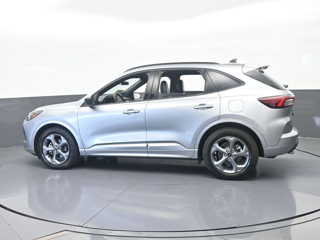 Used 2024 Silver Metallic Ford ST-Line image 2