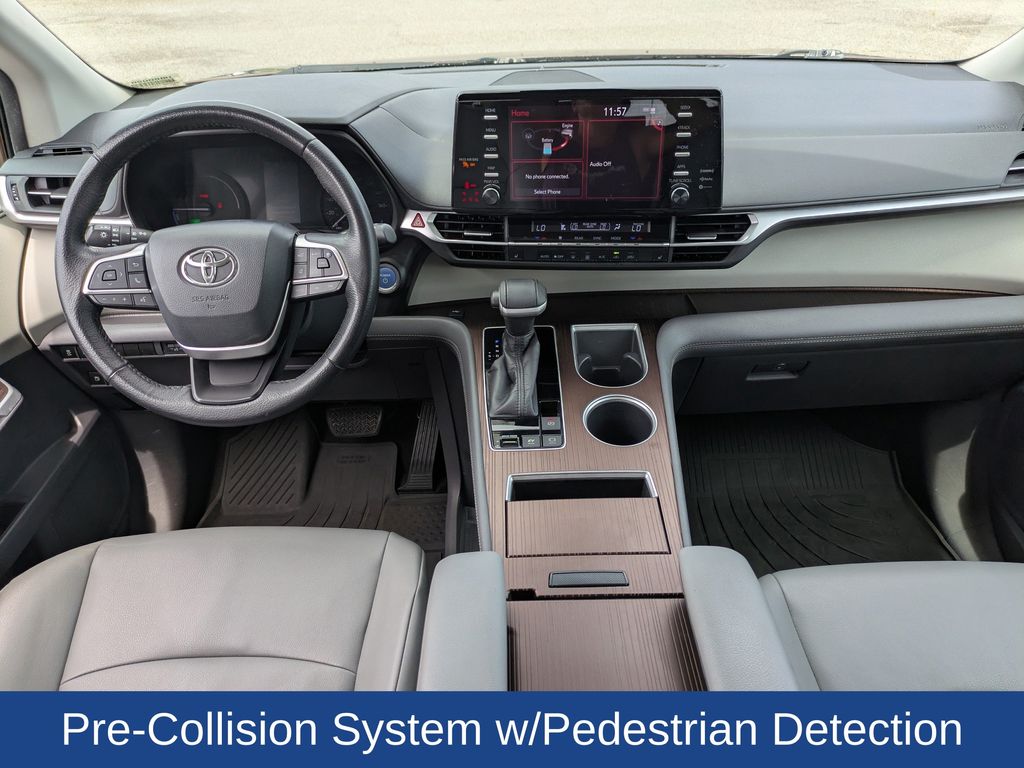 2021 Toyota Sienna XLE