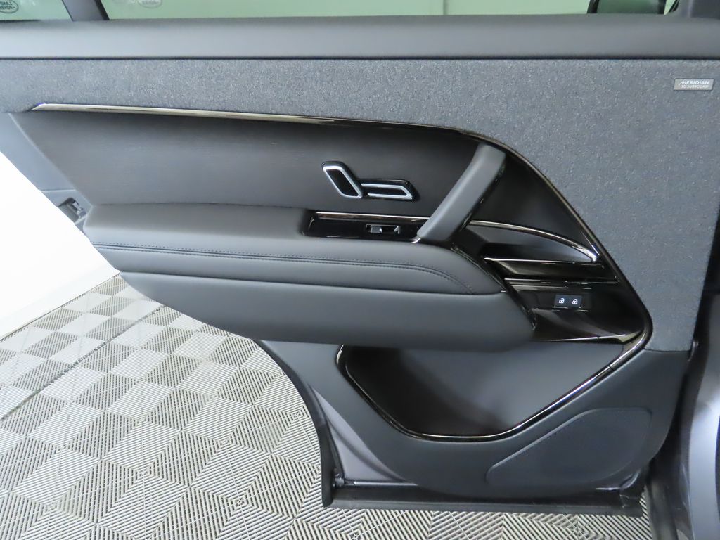 Thumbnail: 2025 Land Rover Range Rover Sport - 27