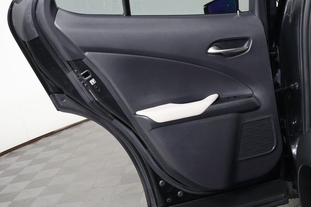 Thumbnail: 2023 Lexus UX - 13